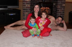 lol dads are funny I am all about having fun but creepy naked dad behind what seems to be a normal family is just wrong.